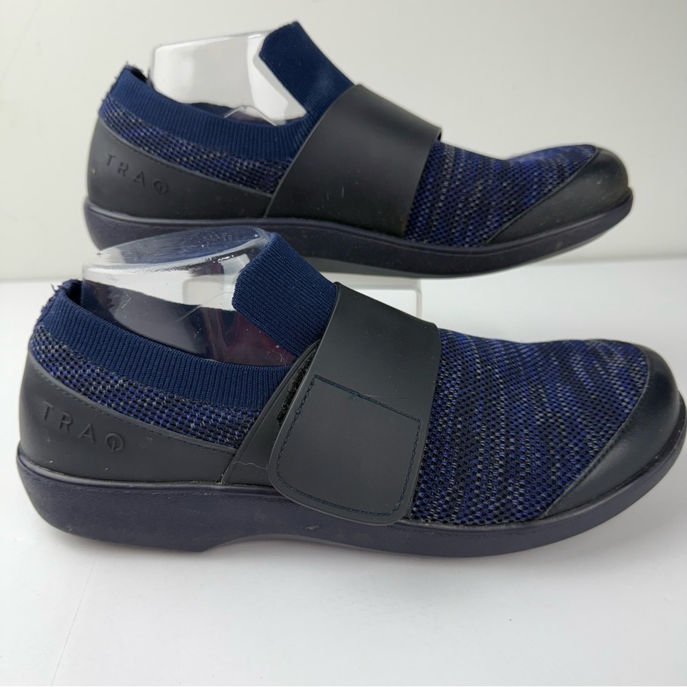 Alegria Traq Womens 42 (US 11.5-12) Blue Comfort Knit Slip Resistant Quik Cozy